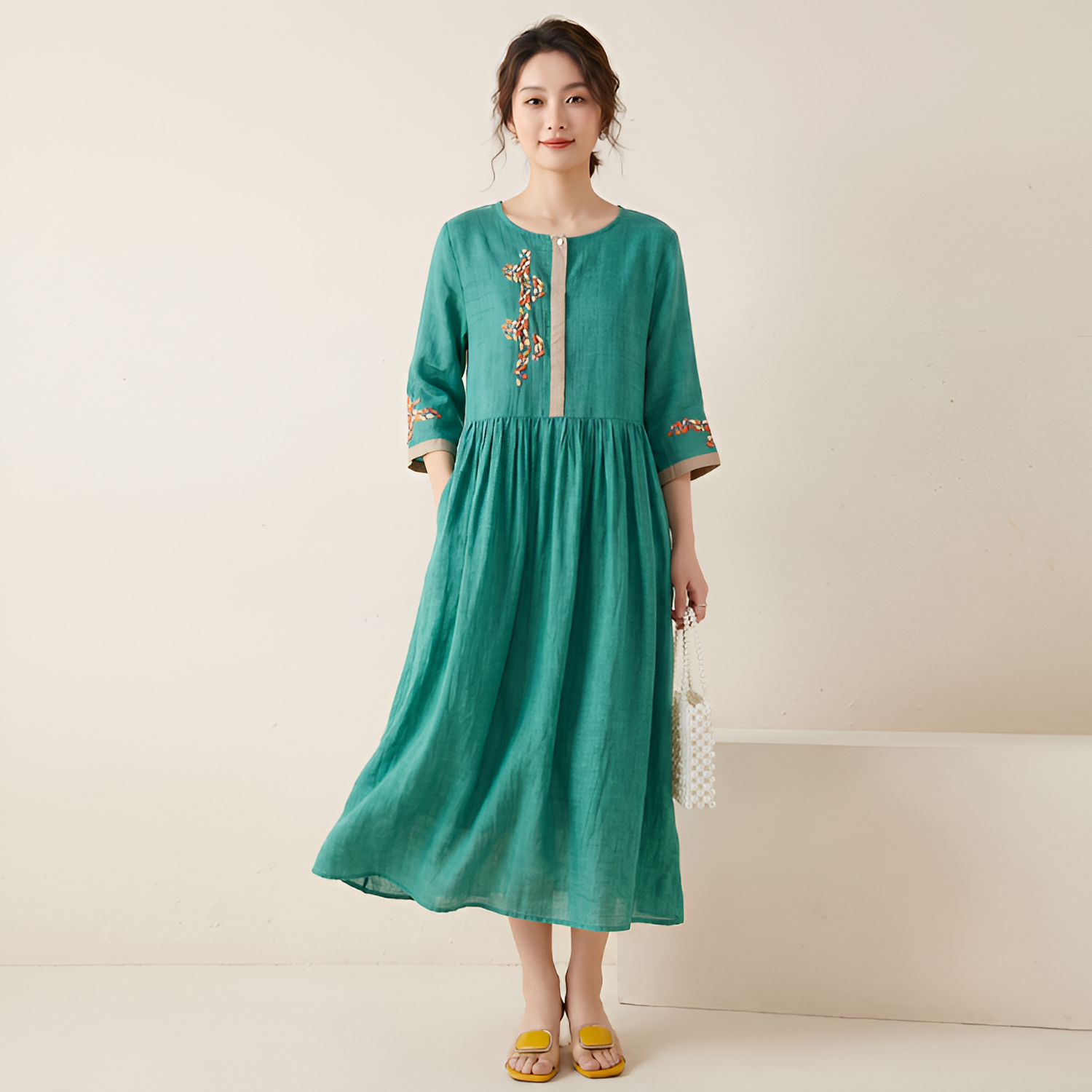 Women's Embroidered 3/4 Sleeve Midi Dress - Casual